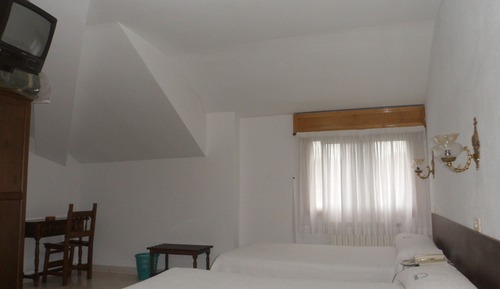 Habitación con 1 cama doble o 2 individuales