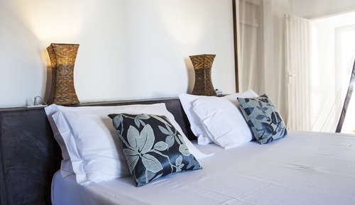 Suite Confort, 1 habitación, baño privado, vistas al jardín