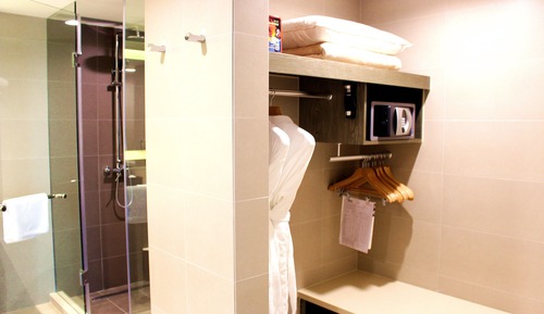 Suite, 1 cama de matrimonio grande con sofá cama