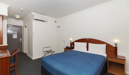 Habitación básica, 1 cama de matrimonio