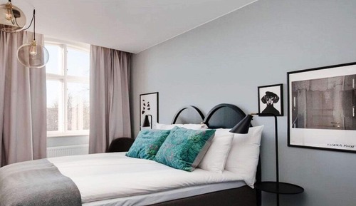 Standard 2 Single Beds