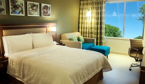 Habitación, 1 cama de matrimonio con sofá cama, frigorífico