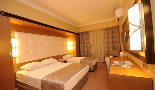 Habitación estándar, vistas parciales al mar