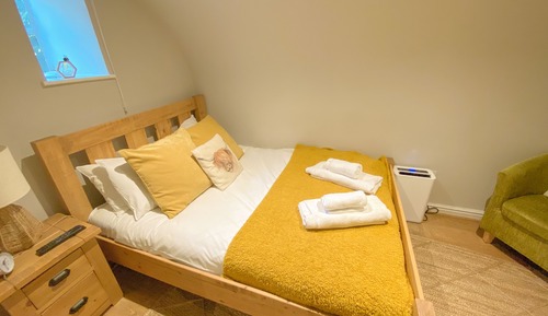 Habitación doble, baño privado (Small)