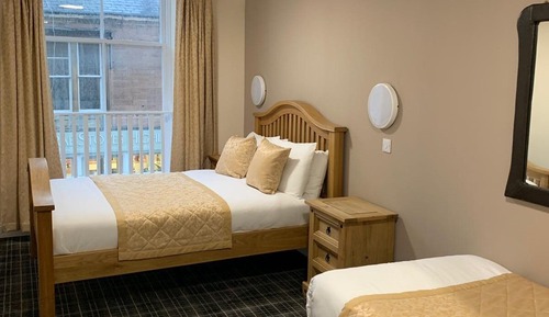 Suite, baño privado (Double and Single)