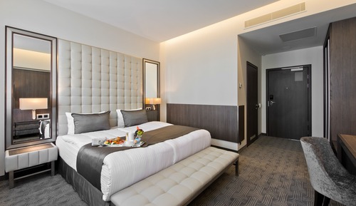 Habitación estándar con 1 cama doble o 2 individuales