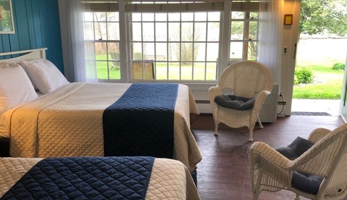 Habitación, 2 camas de matrimonio, vistas al jardín