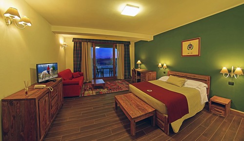 Habitación triple, balcón