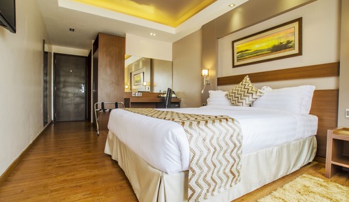 Superior Suites
