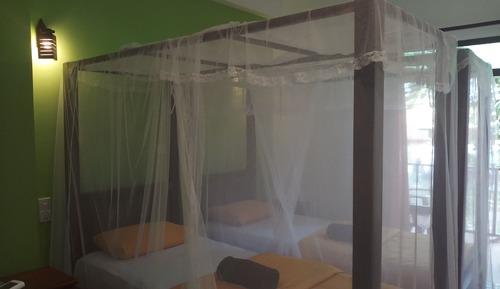 Habitación estándar con 1 cama doble o 2 individuales