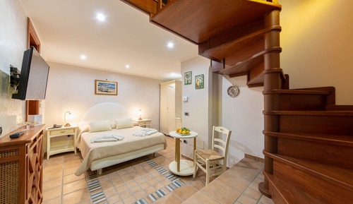 Habitación clásica doble, baño privado, vistas al jardín
