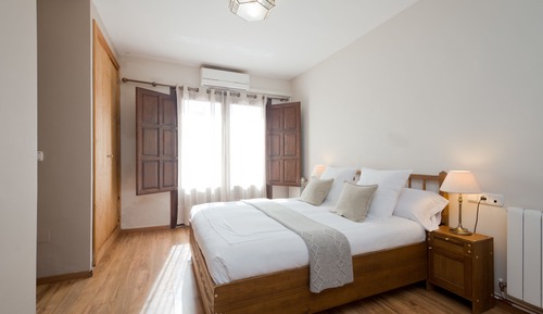 Habitación Deluxe doble, baño privado, vistas a la ciudad (Alhambra)