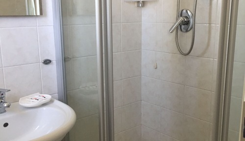 Single Room, Non Smoking, Partial Lake View