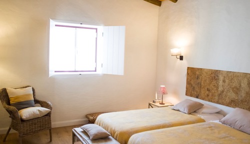 Habitación con 1 cama doble o 2 individuales
