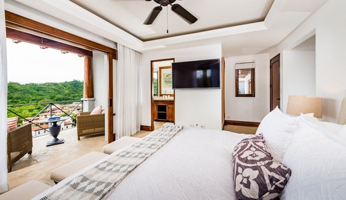 Villa Deluxe, varias camas, piscina privada, vistas al mar (2 Punta Penca | 4 BR | 4.5 BA)