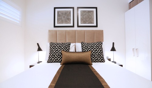 Estudio básico, 1 cama de matrimonio