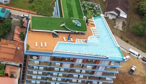 Premium Family Suite