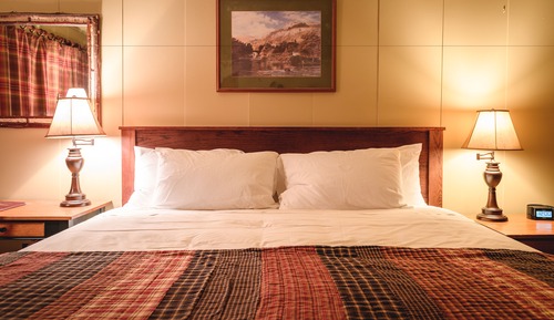 Habitación estándar, 1 cama de matrimonio grande, vistas a la montaña