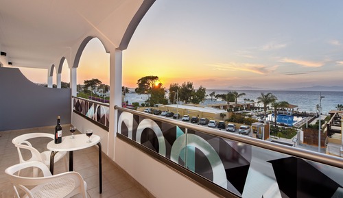 Suite, vistas al mar