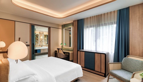 Club One Bedroom Suite with Plunge Pool