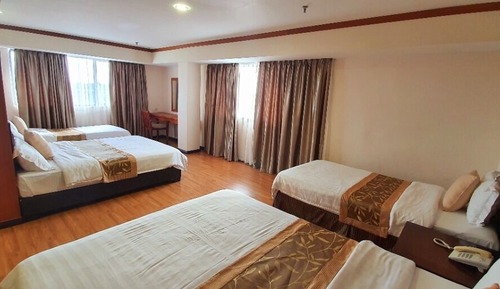 Habitación familiar, varias camas