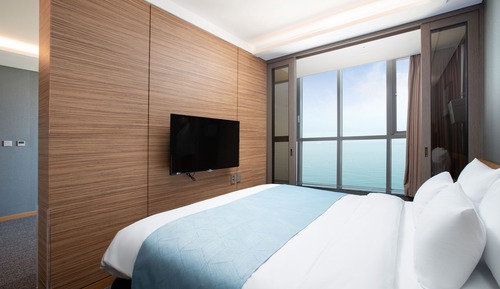 Solaire Suite
