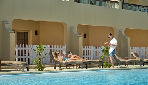 Habitación (Swim- up)