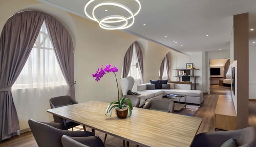 Suite presidencial, varias camas