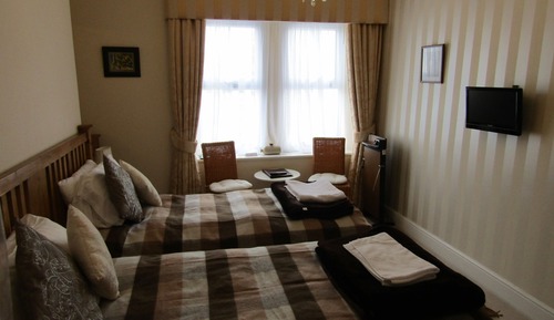 Habitación Deluxe, baño privado (Super King or Twin Bed, Room 5)