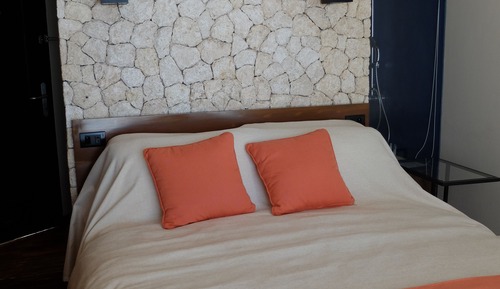 Habitación doble, 1 cama de matrimonio, frente a la playa (First Floor)
