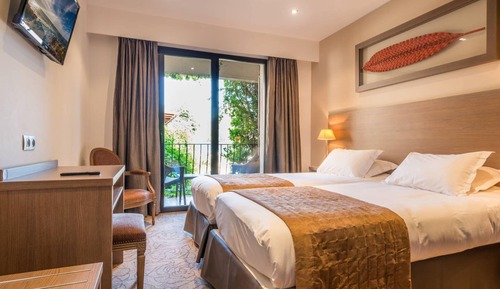 Habitación doble, vistas al jardín