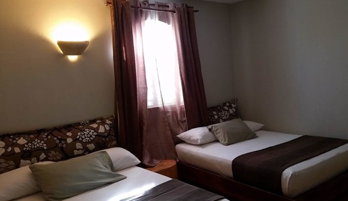Apartamento familiar, varias camas (With AC)