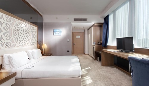 Habitación estándar doble, 1 cama doble, vistas a la ciudad