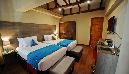 Habitación tradicional con 2 camas individuales