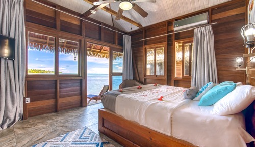 Bungalow romántico, terraza, vistas al mar