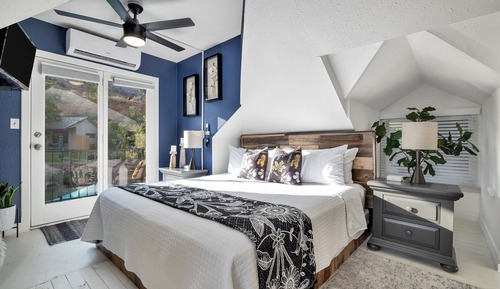 Angel's Landing Suite 