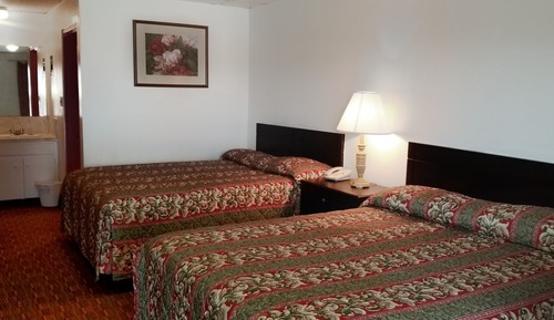 Habitación económica, 2 camas dobles, fumadores, frigorífico y microondas