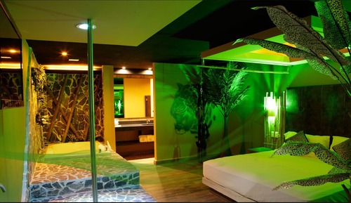 Suite Jungla con Cama Redonda