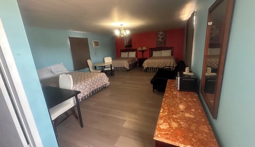 Habitación familiar, varias camas