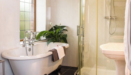 Habitación doble, baño privado (Colonial Room(super king))