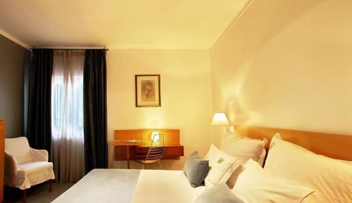 Habitación estándar con 1 cama doble o 2 individuales