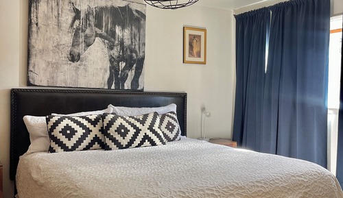 Cottage, 2 Bedrooms, 2 Bathrooms, 2 Queens, Kitchen, Fireplace, 2nd Floor, (Sea Biscuit)
