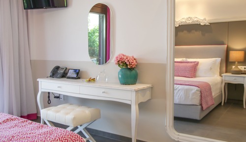Deluxe Room with Private Pool