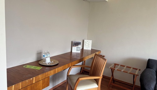 Suite, balcón