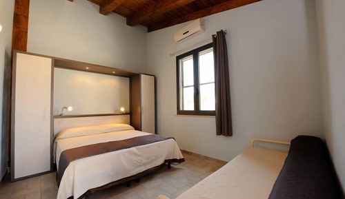 Apartamento, cocina básica, en la zona del jardín