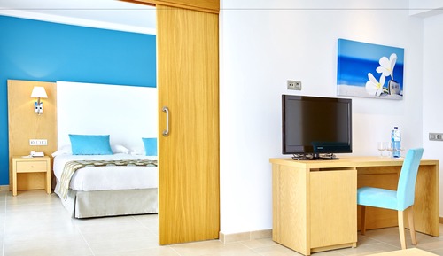 Suite, balcón, vistas al mar