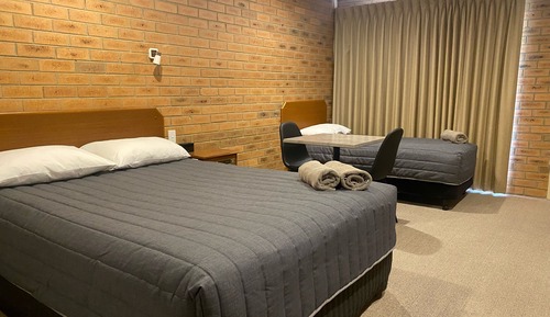 Habitación con 1 cama doble o 2 individuales