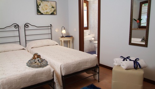 Habitación con 2 camas individuales, 2 camas individuales