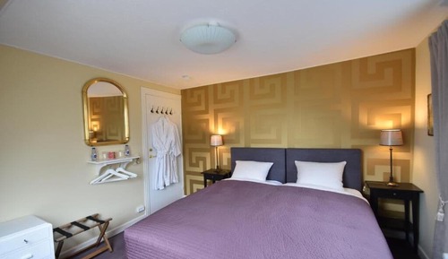 Habitación clásica doble, 1 cama de matrimonio grande, vistas al jardín