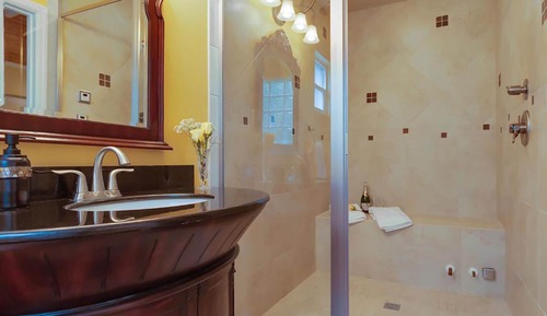 Habitación estándar doble, baño privado (Golden Mango )